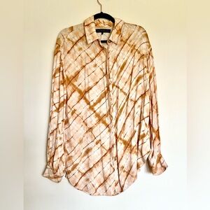 House of Harlow 1960 Women's Tan Tie-Dye Button Down Shirt